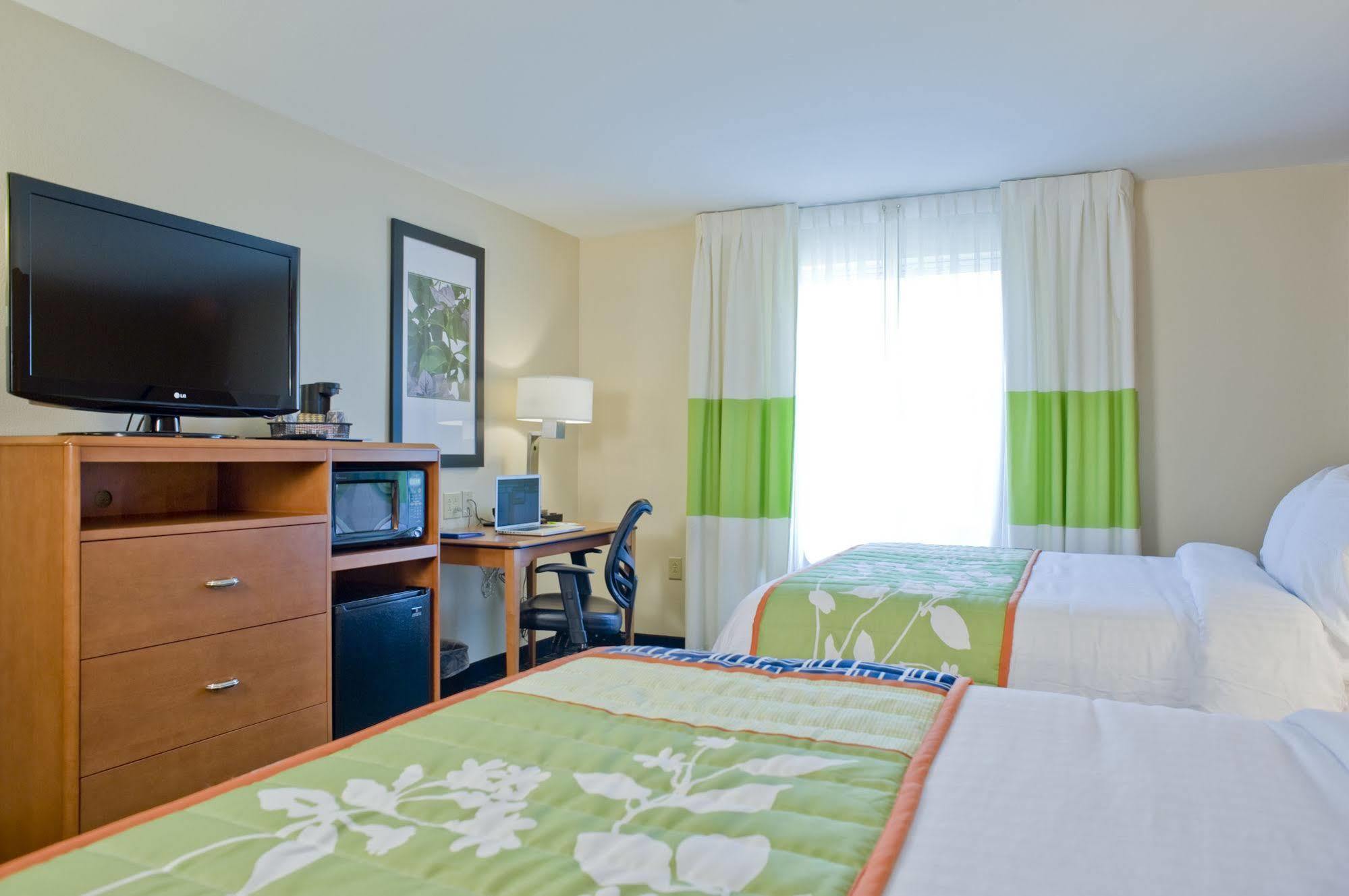 Fairfield Inn And Suites By Marriott Gadsden Exterior photo
